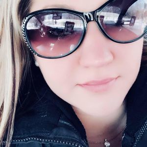 Meet your Posher, Mallory